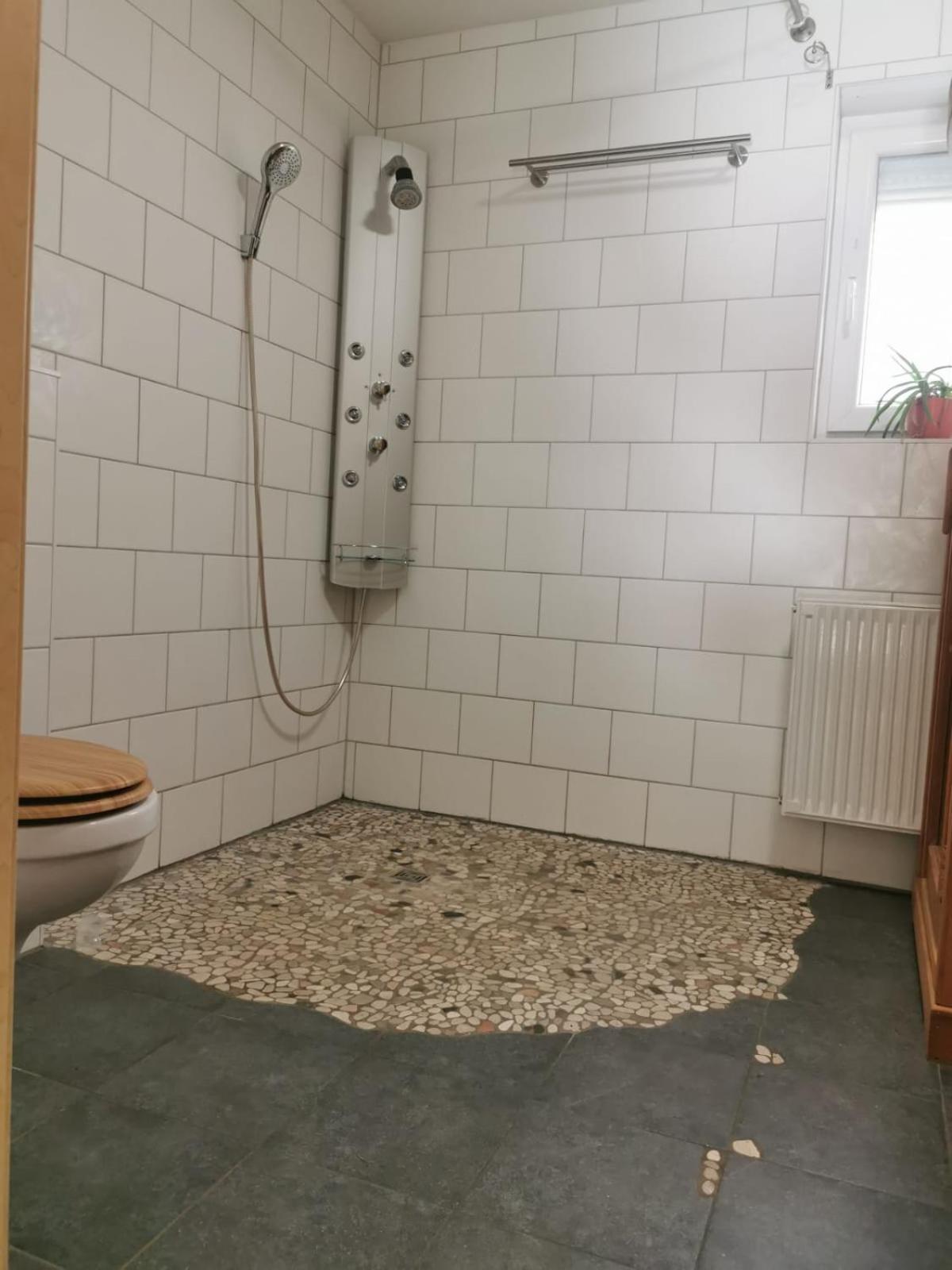 Gaestehaus Zum Gesundheitszentrum Matz Sulzdorf an der Lederhecke Buitenkant foto